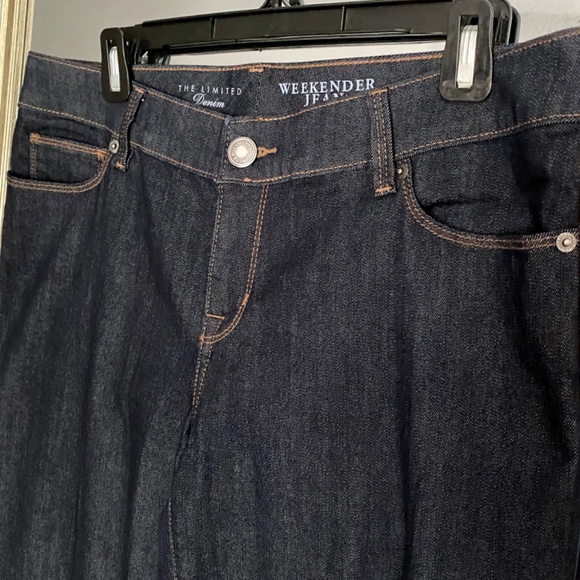The Limited Weekender Dark Dye Boot Cut Jean 10 - Picture 3 of 6